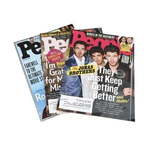 People Magazine Lot Jonas Brothers Robert Redford Christina Haack Fashion Celebs